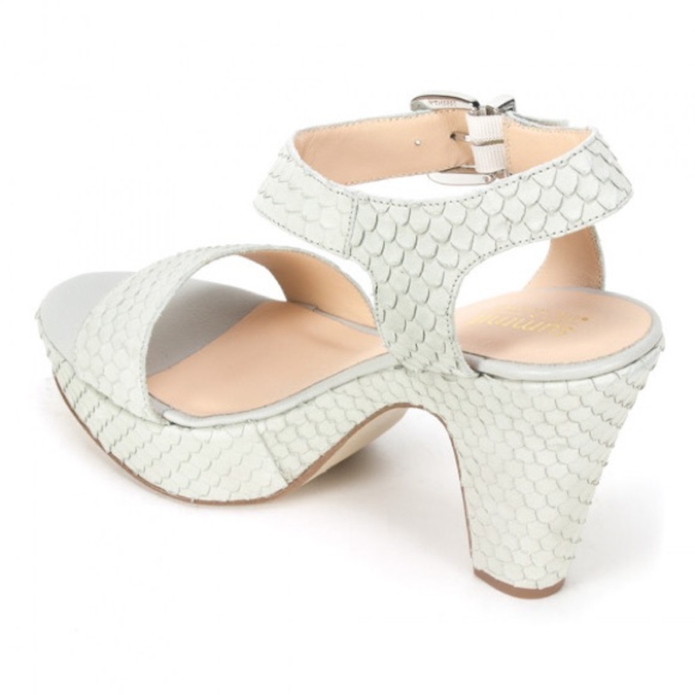 Light Grey Italian Textured Leather Heel Sandal - Picture 5 of 5